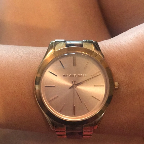 Watch - Picture 2 of 5